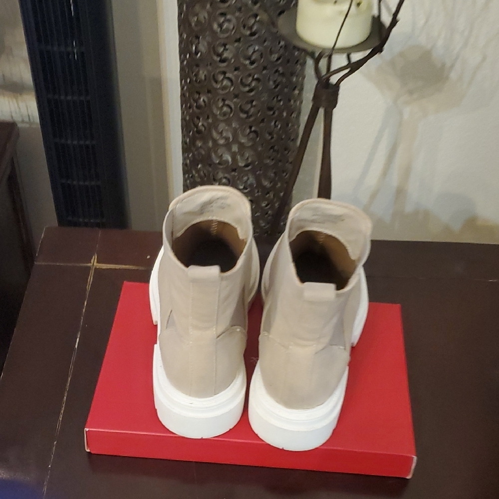 Stylish Beige Ankle Booties - Picture 3 of 5